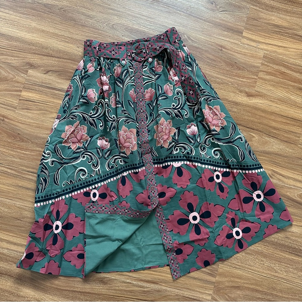 NWT FARM Rio Arabesque Floral Green Buttons Midi Skirt